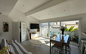 Elegant 2 Bedroom Penthouse Ipanema Best Location